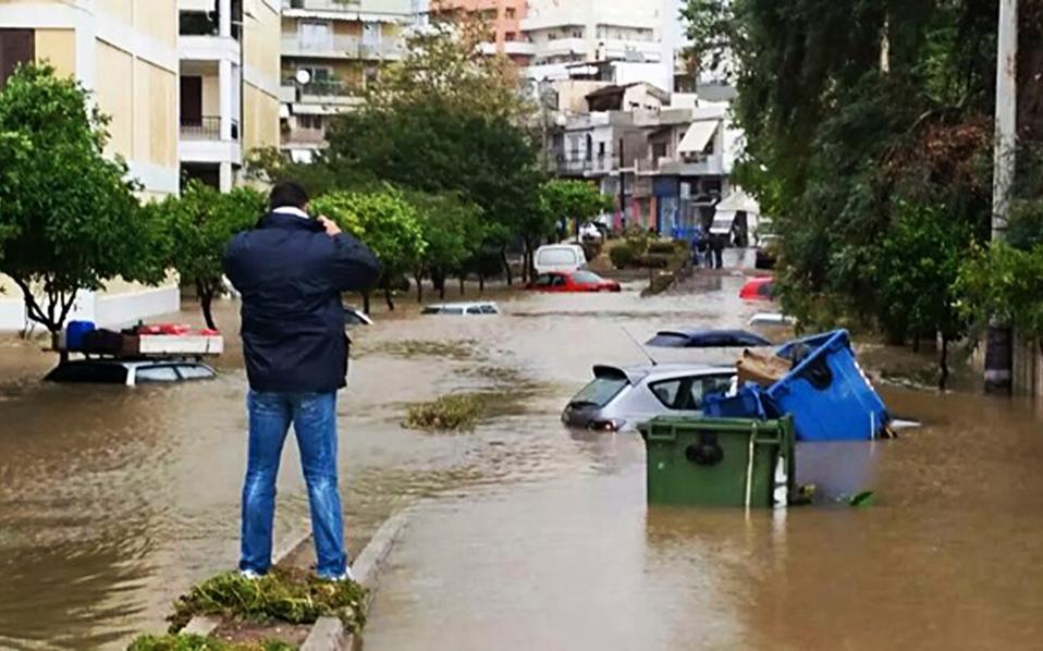 Χρεοκοπία και πλημμύρες